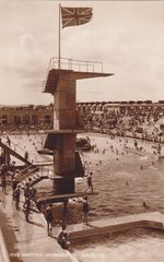 The Bathing Pool. - 4127350073